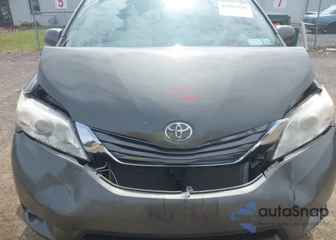 2011 Toyota Sienna Xle from USA, damaged, VIN 5TDYK3DC0BS100800